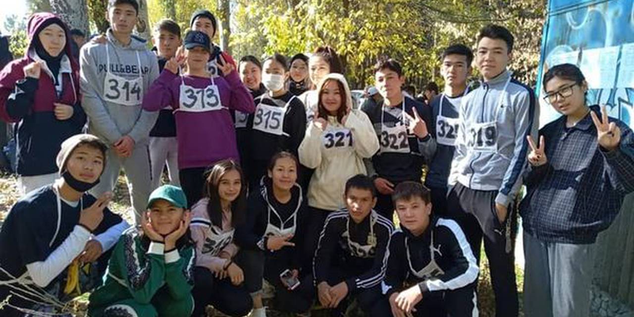 students took part in the Republican Autumn Cross in the Karagacheva Grove