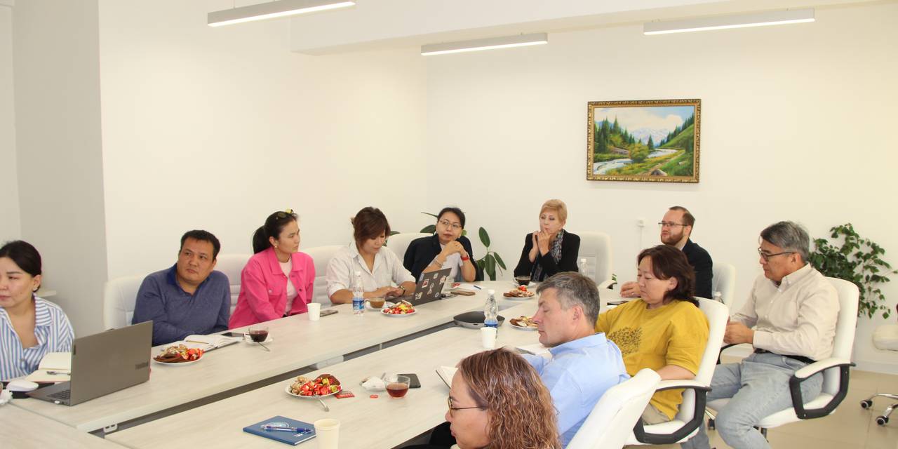 Кыргызстандагы жогорку билим берүүнүн сапатын жогорулатуу: инклюзивдүү жана келечекке багытталган билим берүү үчүн гибриддик окутуу моделдерин киргизүү