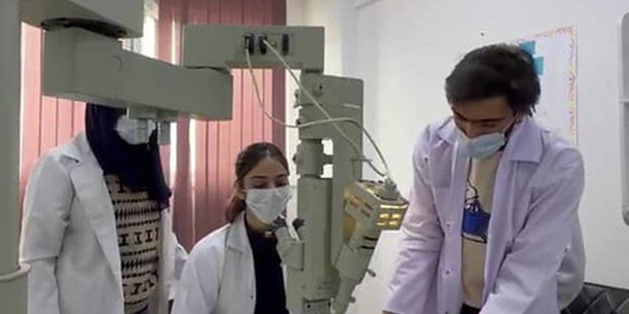 Практико-ориентированное обучение: wet lab кружок по офтальмохирургии в Университете АДАМ