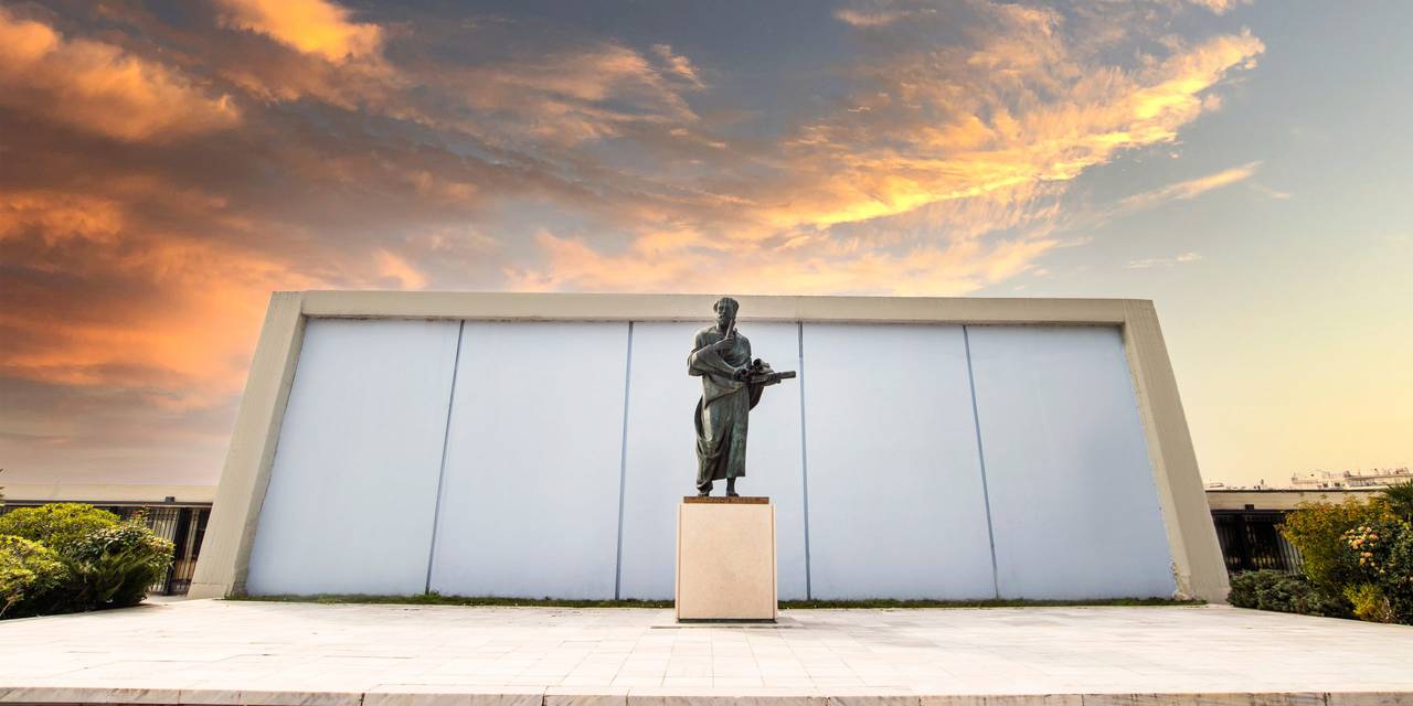 Вниманию всех студентов Университета Адам !